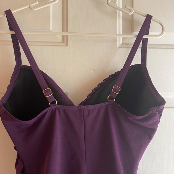 LANDS’ END Underwire One Piece Swimsuit size 8 - Picture 9 of 9